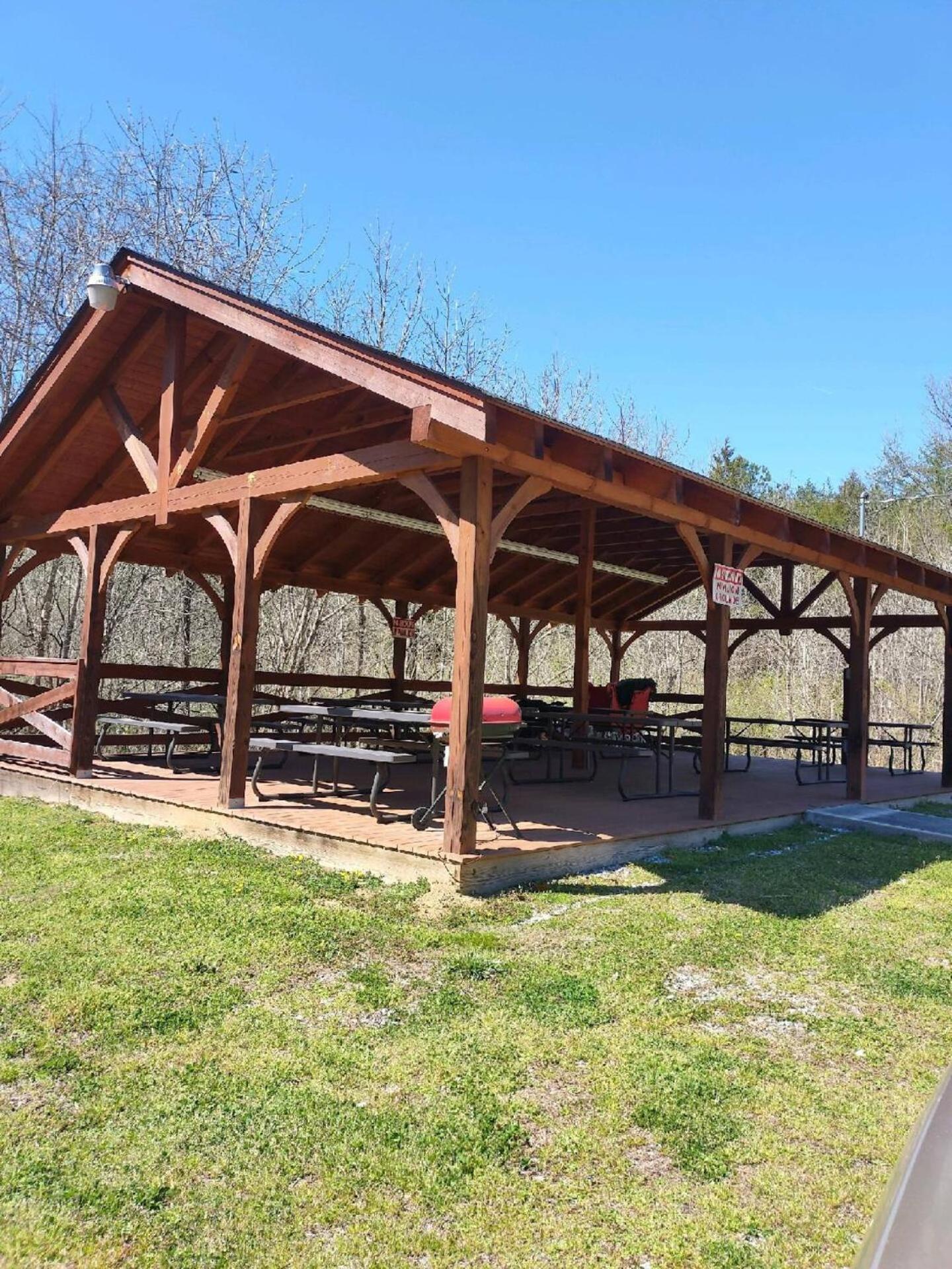 Beautiful 2 Bed Cabin With Hot Tub And Resort Pool Sevierville Exterior foto